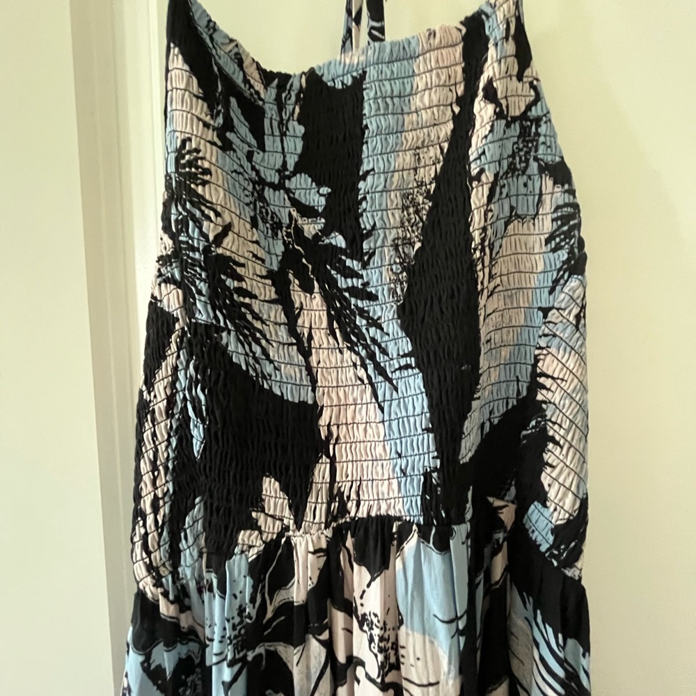 🦋 Free People Black and Blue Floral Maxi Dress 💐 - Picture 2 of 6